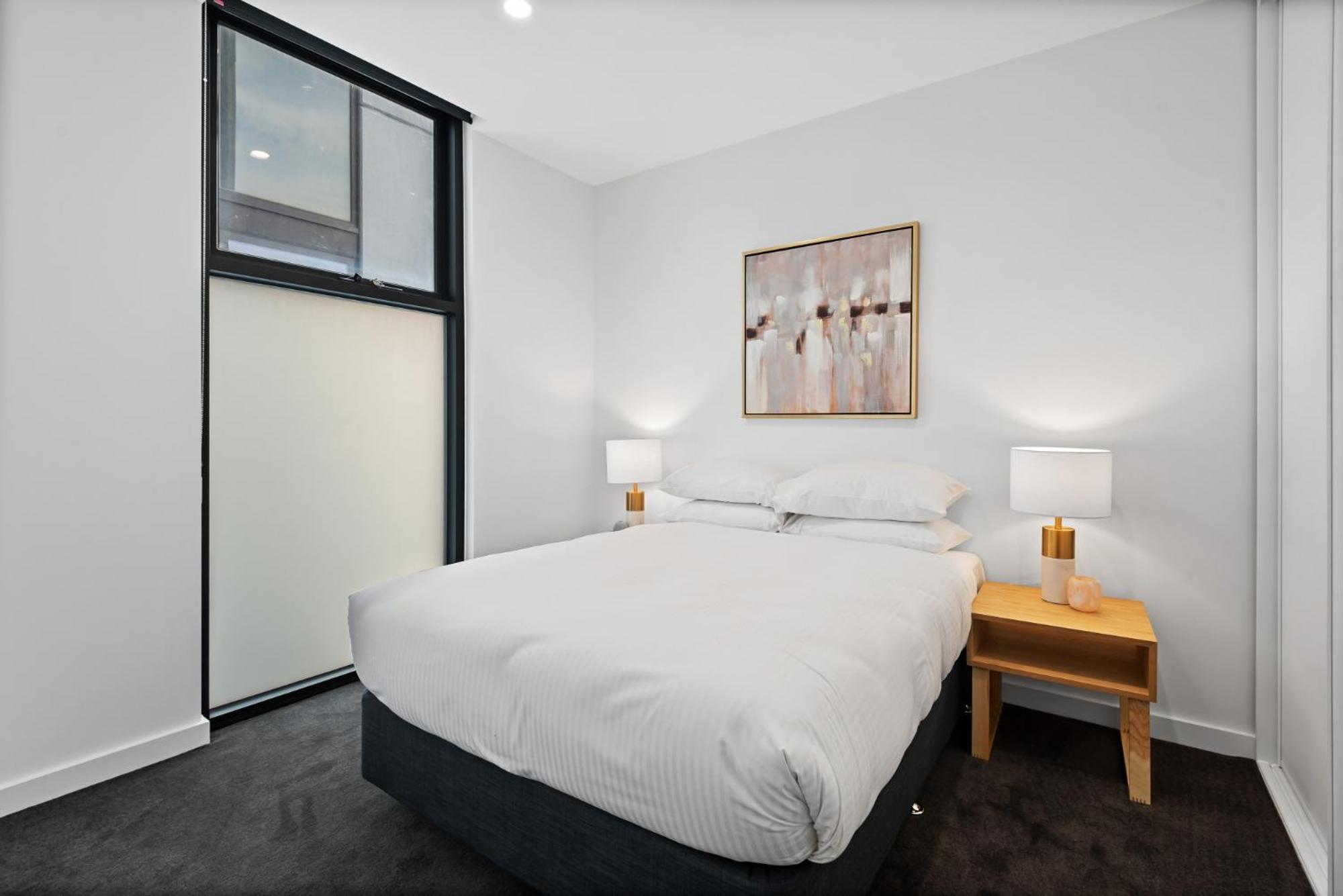 Modern Apartment On Burgundy Precinct & Parklands Μελβούρνη Εξωτερικό φωτογραφία